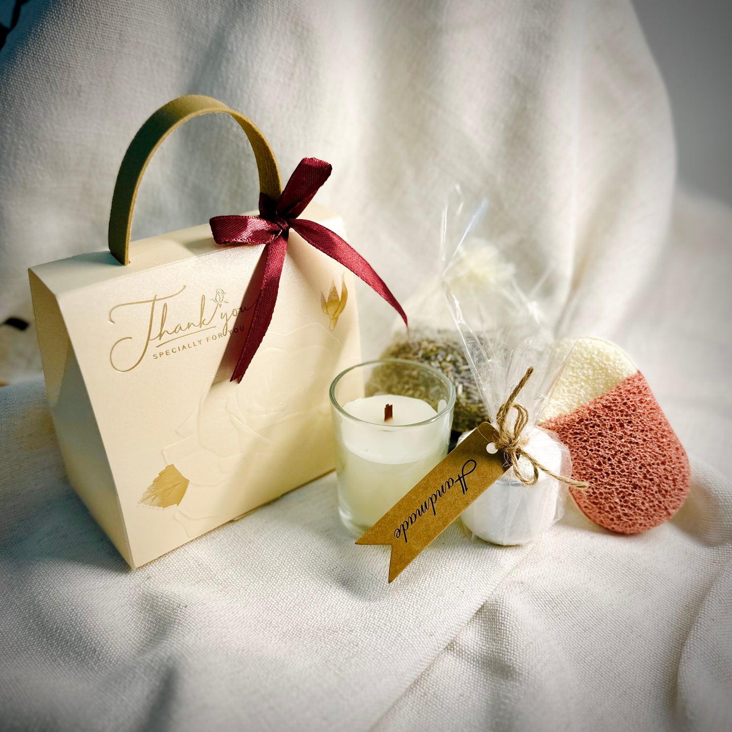 Luxurious Bath Gift Hamper - S